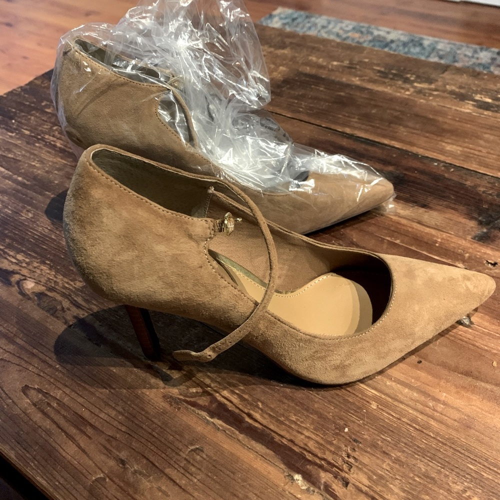 Ralph Lauren Camel Suede Heel